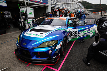 SHADE RACING 885号車 GR SUPRA GT4 EVO