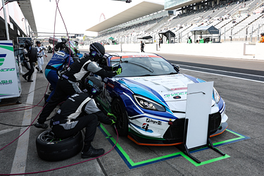 SHADE RACING 884号車 GR86