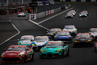 SHADE RACING 885号車 GR Supra GT4 EVO2