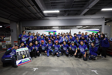 SHADE RACING 集合写真