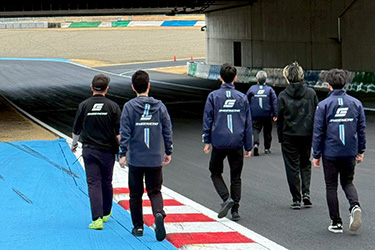 SHADE RACING 884号車 GR86