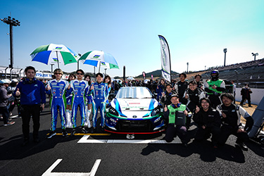 SHADE RACING 884号車 GR86