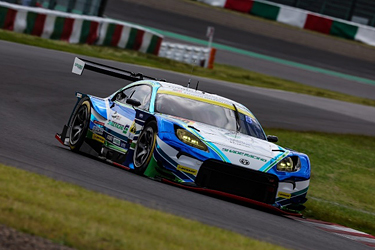 走行中のGT300 &frasl; GR86 GT