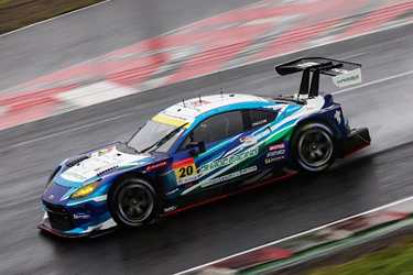 走行中のGT300 &frasl; GR86 GT