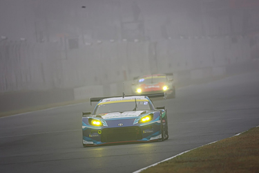 走行中のGT300 &frasl; GR86 GT