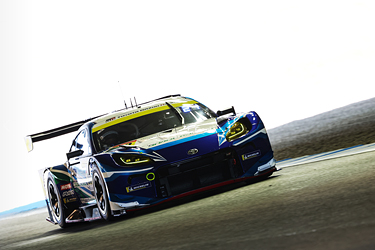 走行中のGT300 &frasl; GR86 GT