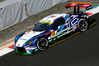 走行中のGT300 &frasl; GR86 GT